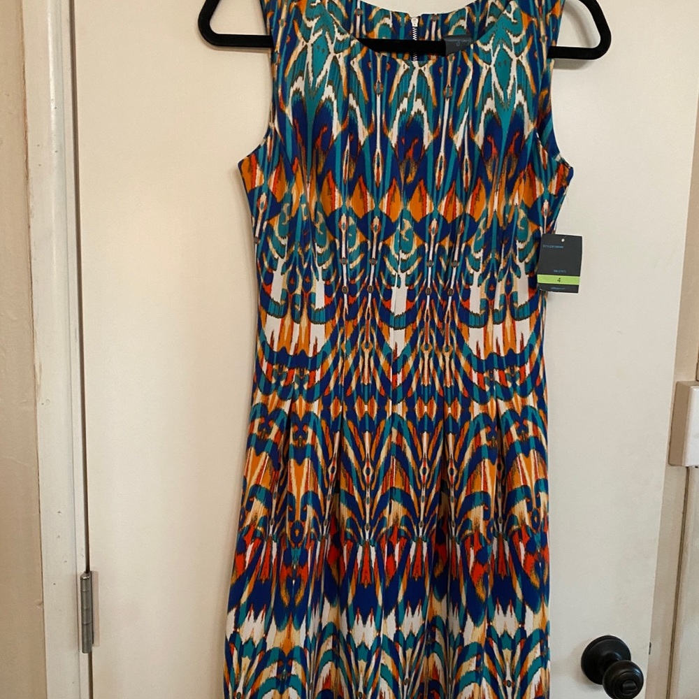Multi colored sleeveless dress